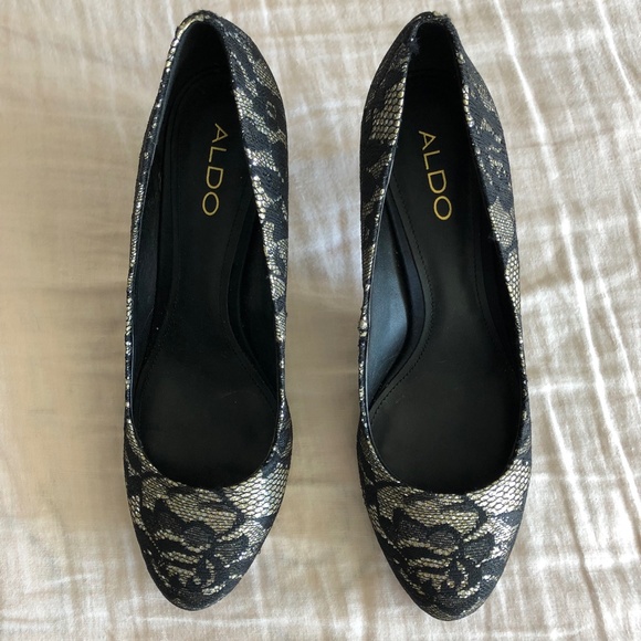Aldo 3" Almond Toe Heels - Black Floral Lace with Gold & Silver - Size 10 - Picture 2 of 15